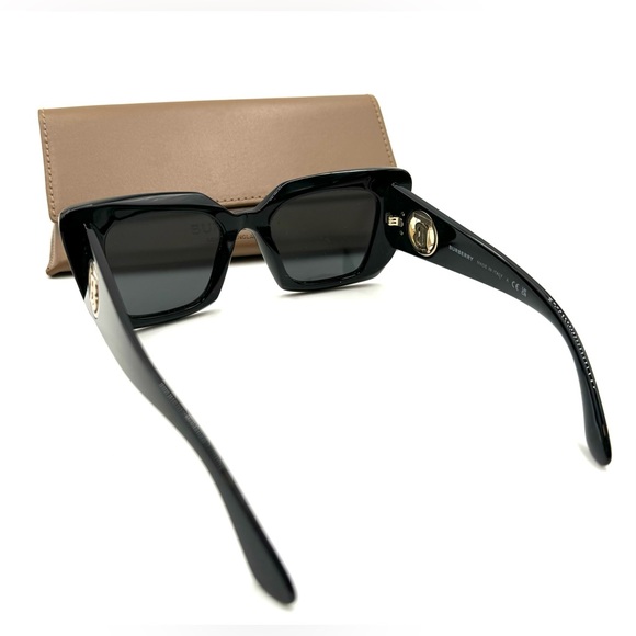 BURBERRY 51MM Square Sunglasses - Picture 5 of 7